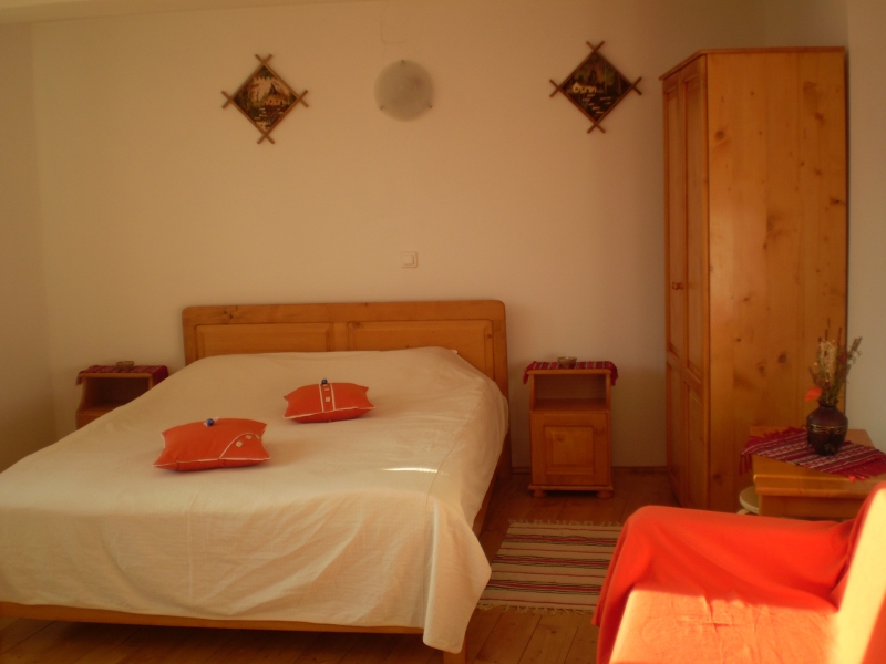 Inchiriere Pensiune Moieciu de Jos, Brașov - Brasov - imagine 1 - popic.ro